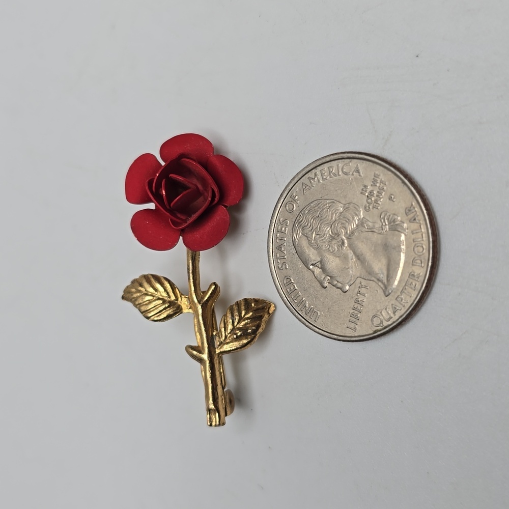 Rose Brooch Red and Gold Vintage - Picture 4 of 5